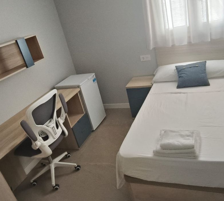 Residencia de Estudiantes Resicentro Elche