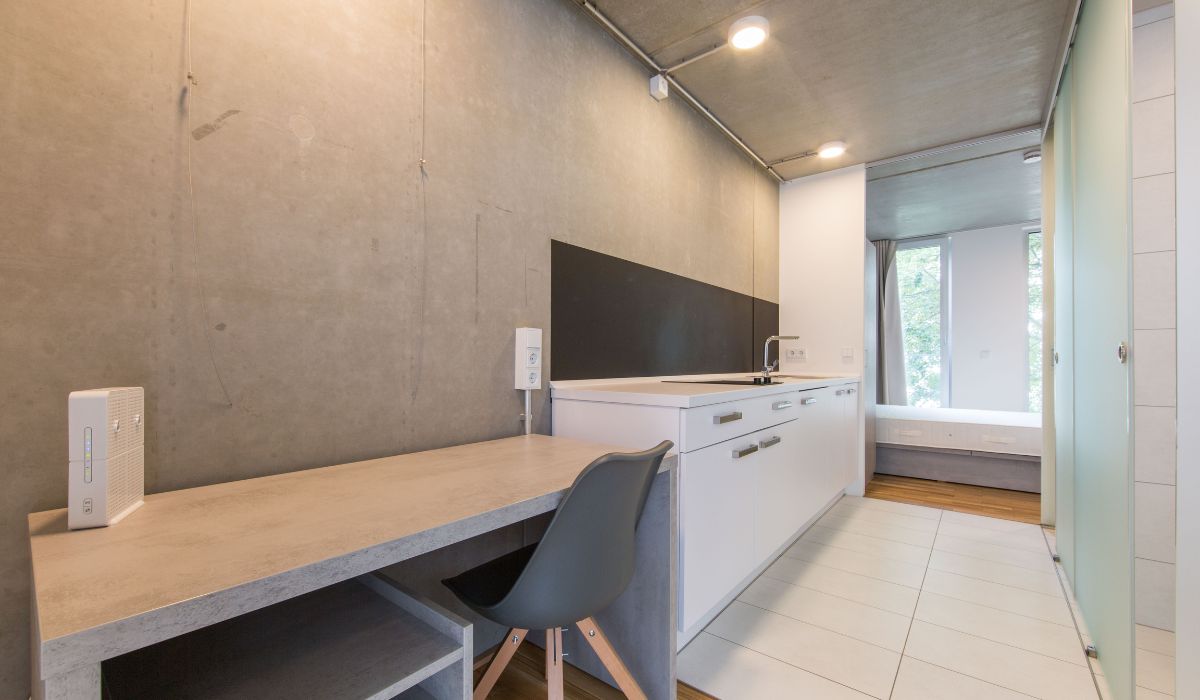 Residencia de Estudiantes 66 Monkeys Berlin Deulstrasse