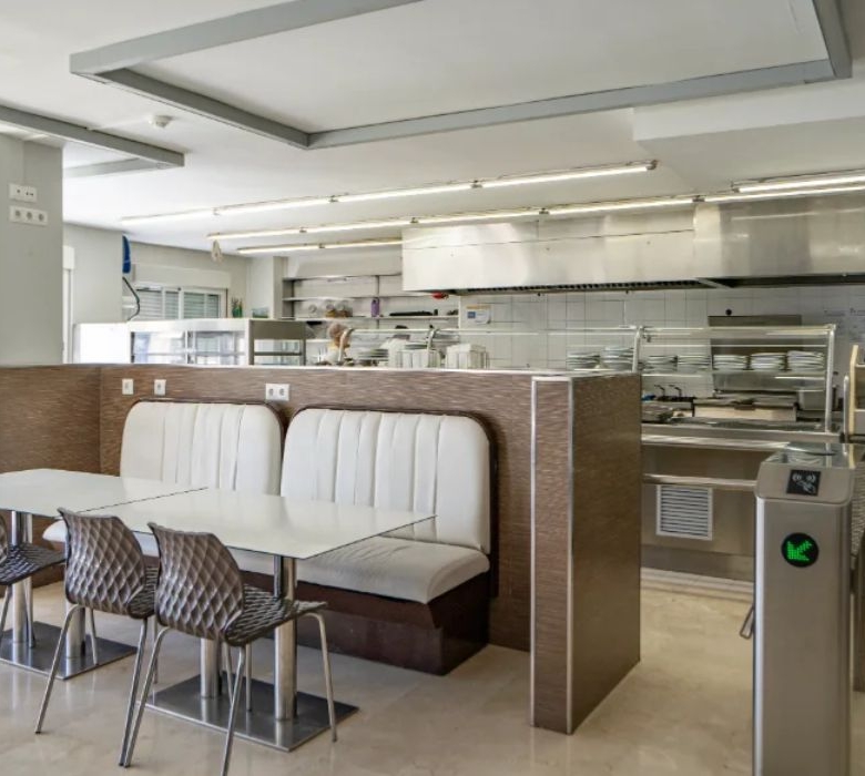 Residencia universitaria Alfil