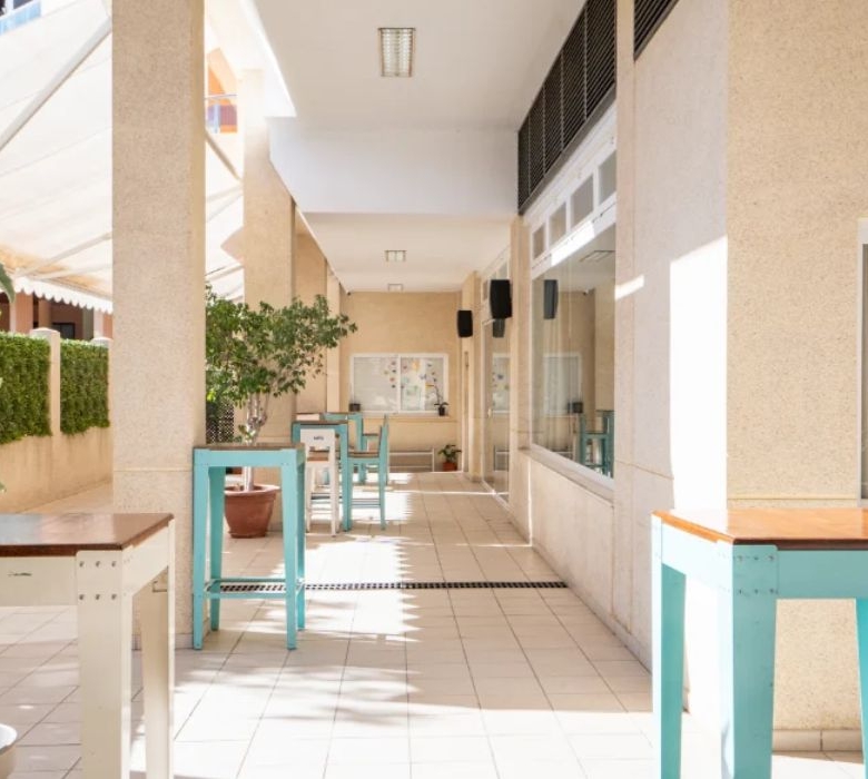 Residencia universitaria Alfil