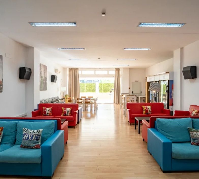 Residencia universitaria Alfil