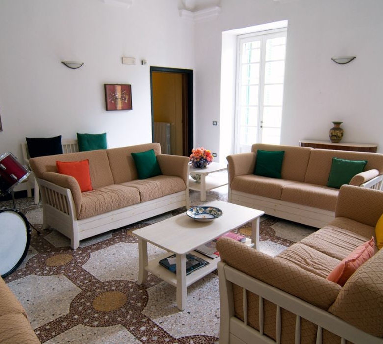 Residencia Universitaria Femenina Capodifaro Génova