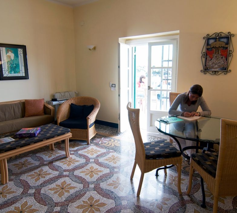 Residencia Universitaria Femenina Capodifaro Génova