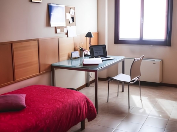 Residencia Universitaria Porta Nevia Roma
