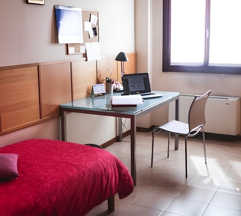 Residencia Universitaria Porta Nevia (RUI)