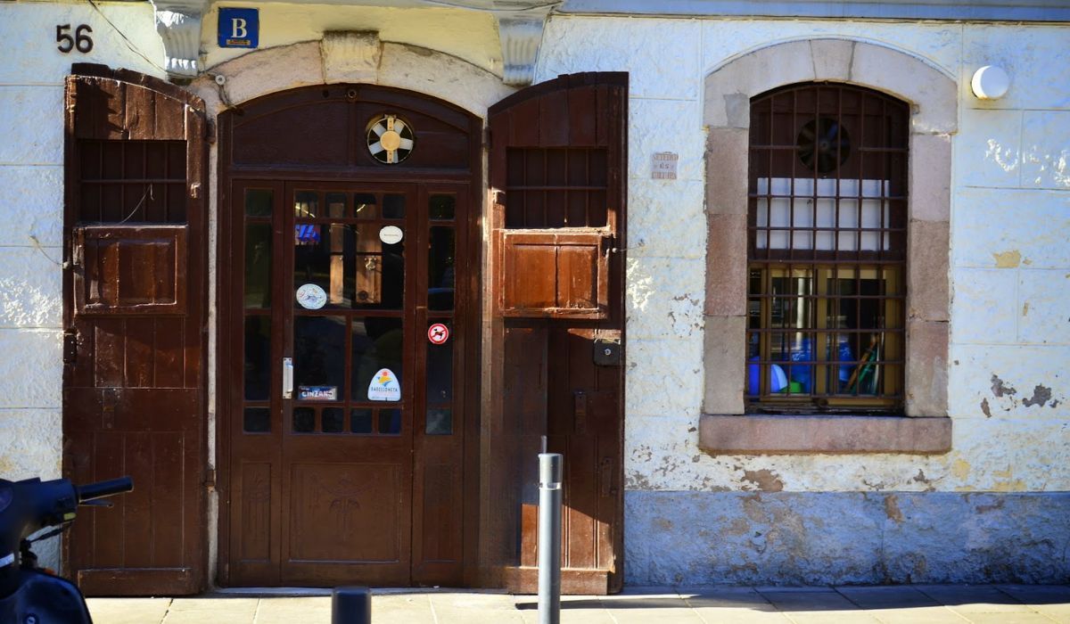 Restaurante Estudiantes La Cova Fumada Barcelona
